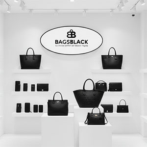Tendencias en bolsos negros 2025